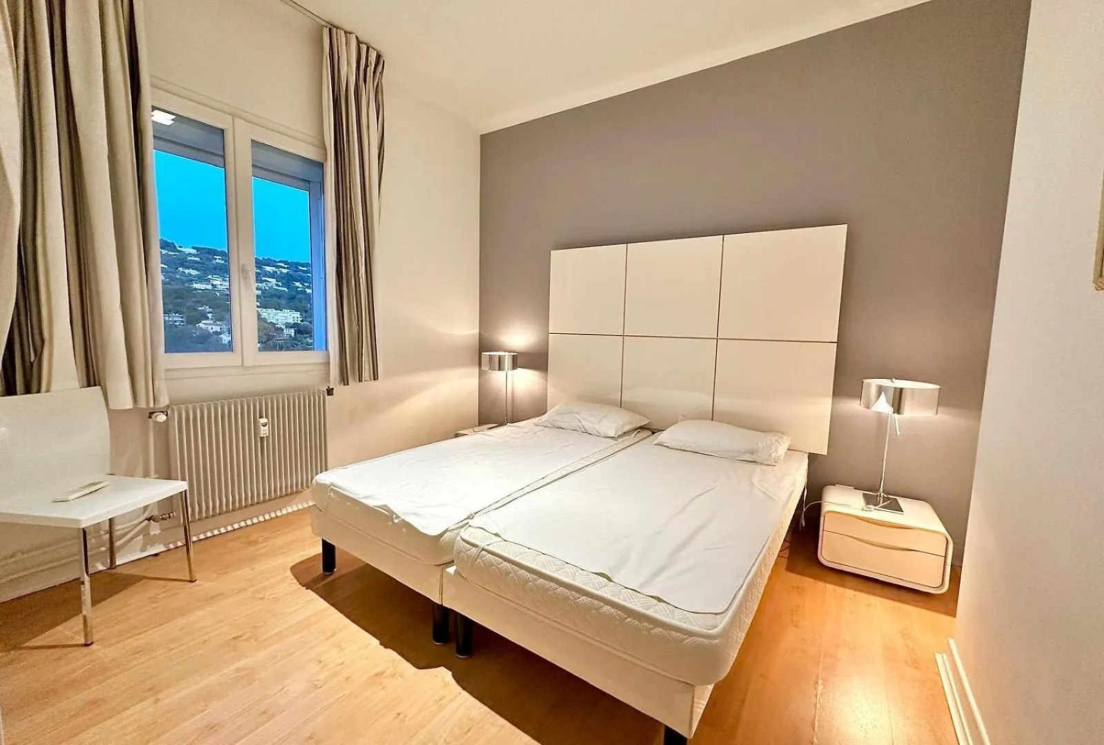 2 Bedroom Sea View Gallia Centre Cannes Parking 0*,  France