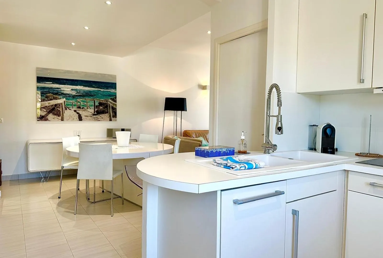 2 Bedroom Sea View Gallia Centre Cannes Parking Apartment